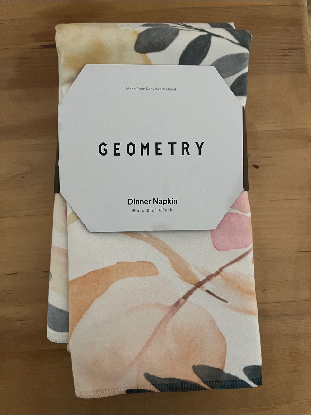 NWT Geometry Dinner Napkins (set of 6)